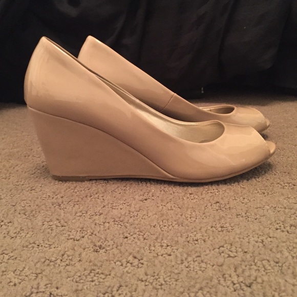 CL nude wedge heels