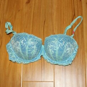 Victoria's Secret Pink date push up bra 34D