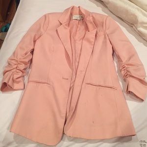 Chic pink blazer