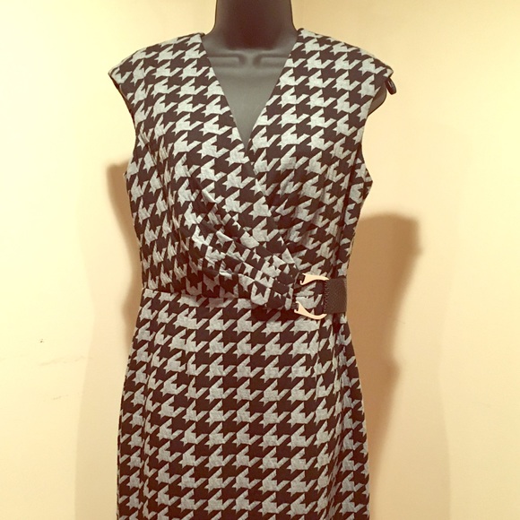 Calvin Klein houndstooth check Size 6.