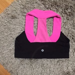 Lululemon medium-support sports bra