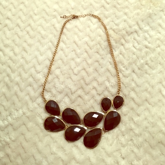 Black and gold fashion necklace