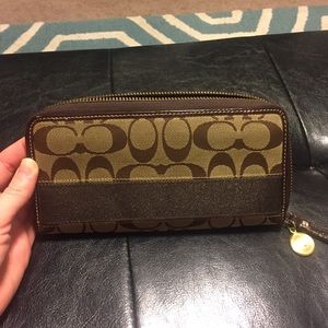 Coach wallet