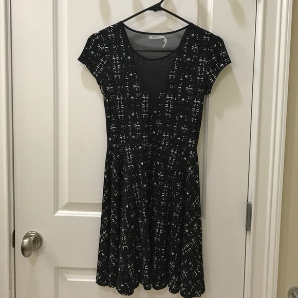 UO Kimchi Blue black patterned short sleeve dress