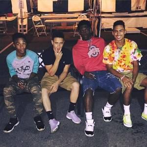 Meet your Posher, Derrick