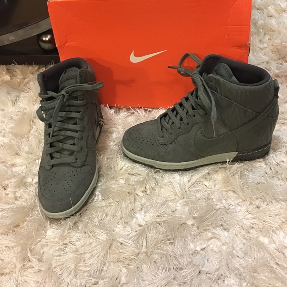 Nike WMNS CHEER FLASH