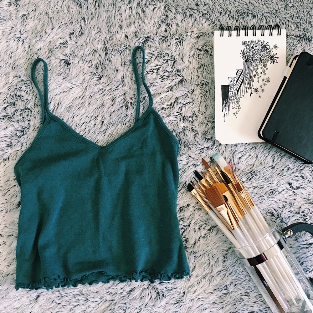 Urban frill tank 🌹