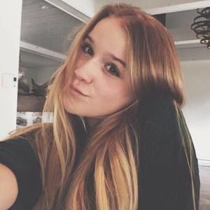 Meet your Posher, Léa