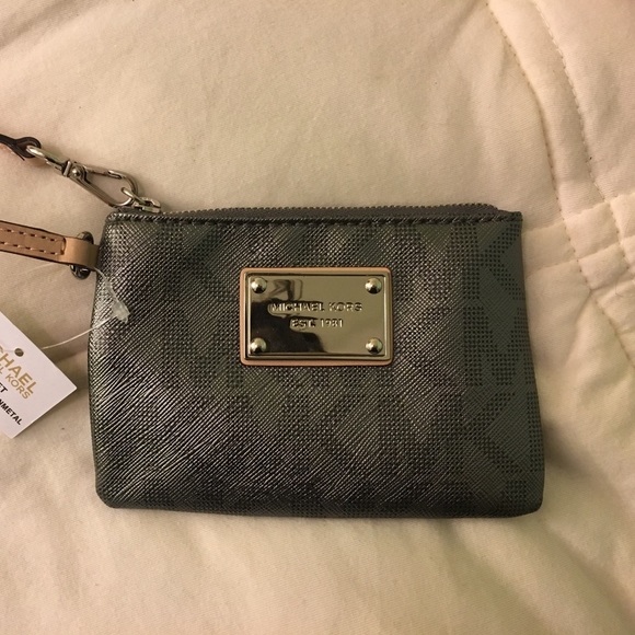 Michael Kors wristlet