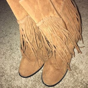 Fringe boots 8.5