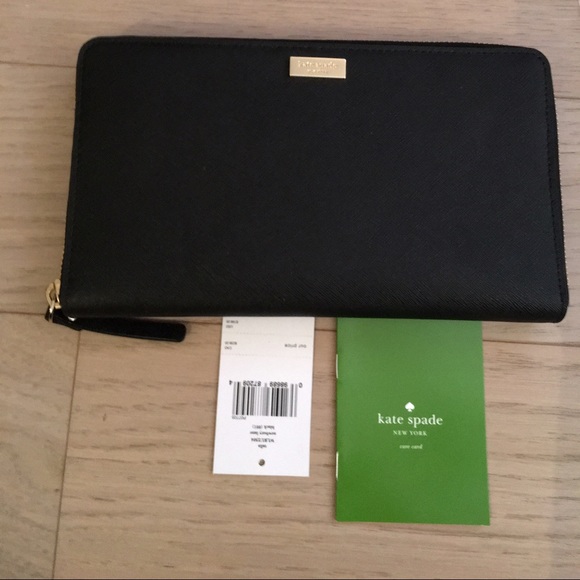 Kate Spade Large Travel Wallet Brand New with tags