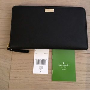Kate Spade Large Travel Wallet Brand New with tags