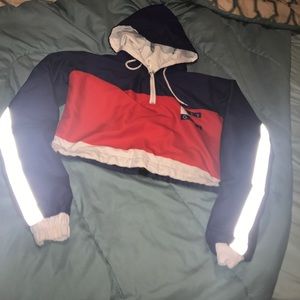 Cropped wind breaker