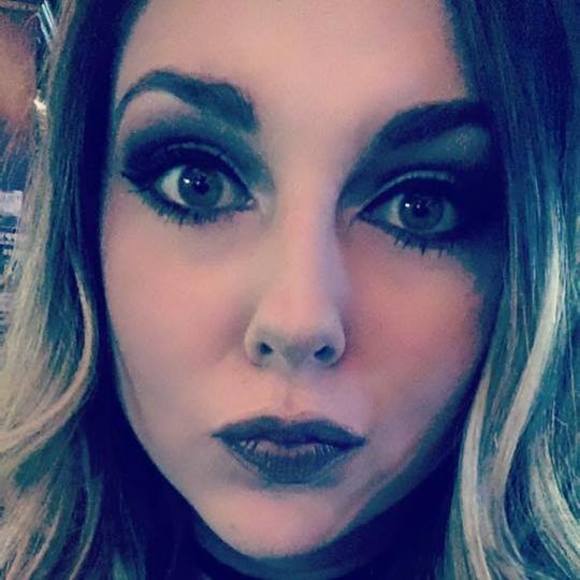 Meet your Posher, Kelsi