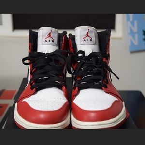 Nike Air Jordan I 1 Retro White Varsity Red