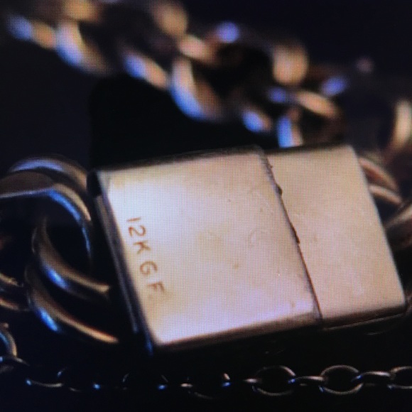 Vintage gold filled charm bracelet. - Picture 5 of 8