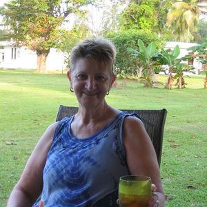 Meet your Posher, Violet