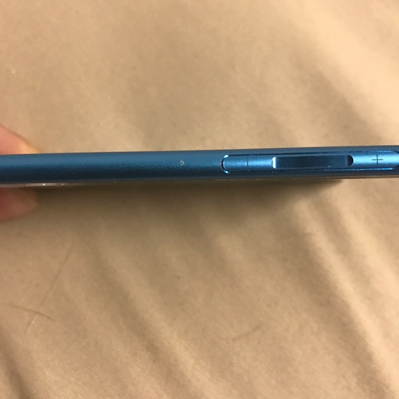 iPod nano touch 7th generation - Picture 3 of 4