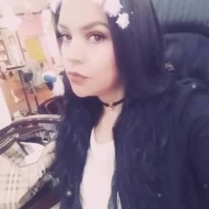 Meet your Posher, Mayra