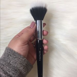 Sephora Makeup - Sephora Pro Stippling Brush #44 Sephora Makeup - Sephora Pro Stippling Brush #44