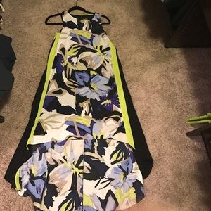 Vince Camuto size 4 dress NWT