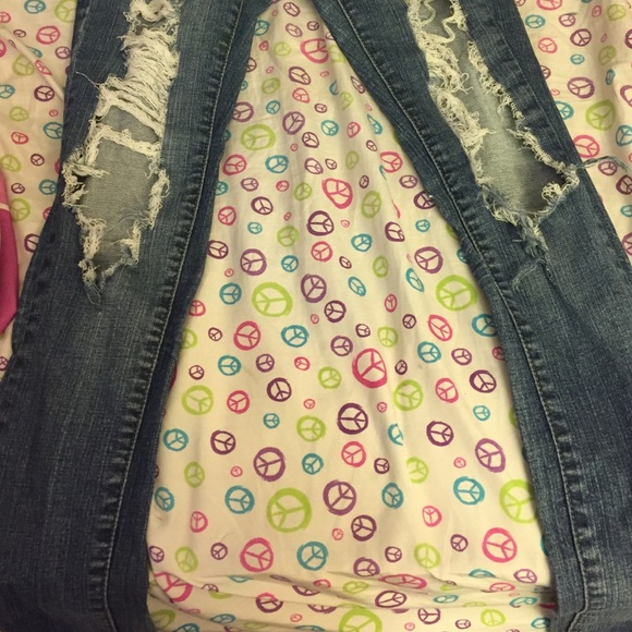 Ripped jeans - Picture 2 of 2