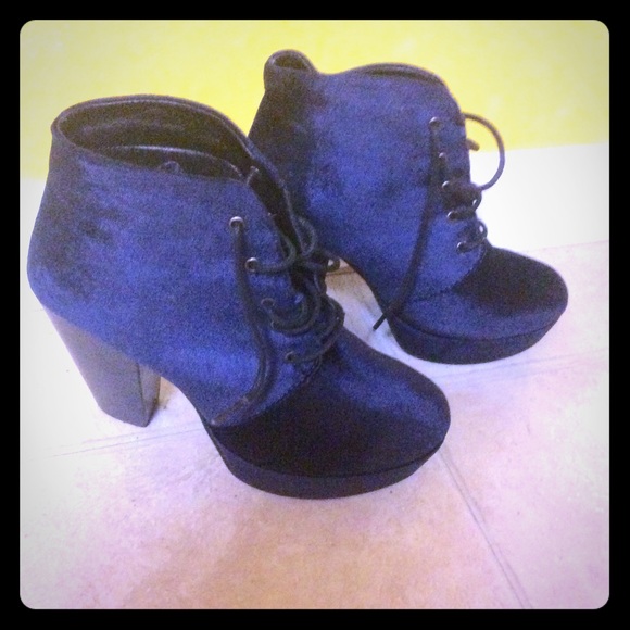 Blue Steve Madden Velvet High heeled Bootie