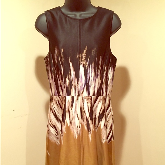 Scuba, flattering, Vince Camuto Dress, size 8