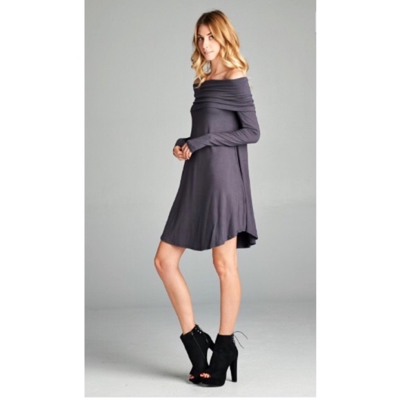 Black Off the Shoulder Trapeze Dress - Picture 4 of 4