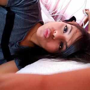 Meet your Posher, Deisy