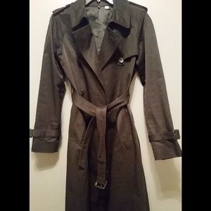 Classic black trench coat!