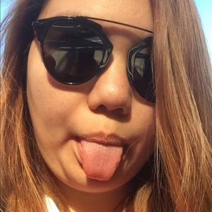 Meet your Posher, Charlotte