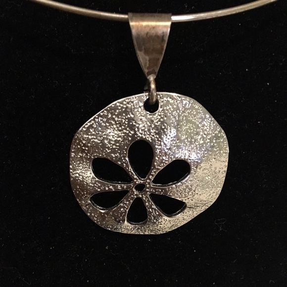 Sand dollar necklace on wire - Picture 2 of 4