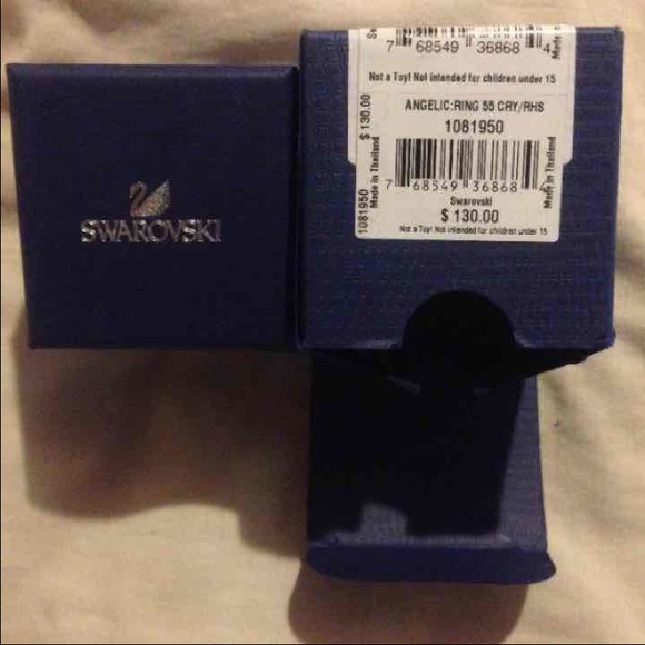 NEW SWAROVSKI RING - Picture 4 of 4