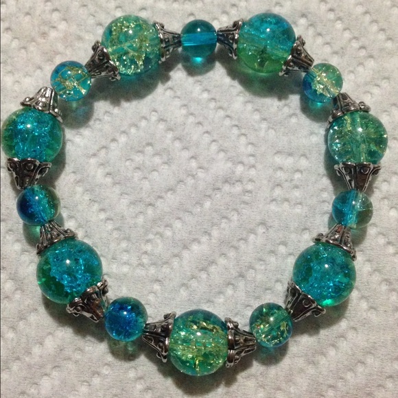 Blue and Green Glass Bead Elastic Bracelet - Picture 2 of 3