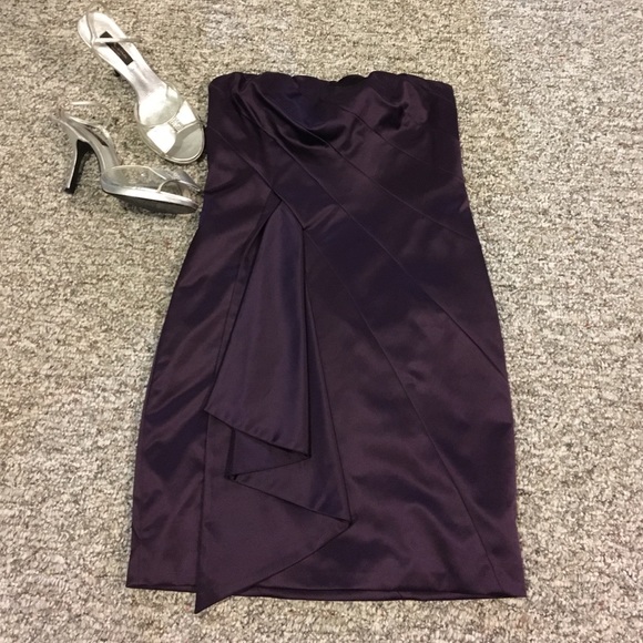 The limited strapless formal dress - Picture 2 of 5