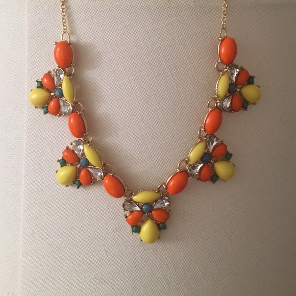 Charming Charlie statement necklace