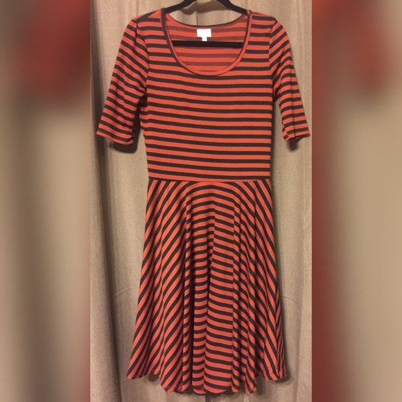 LuLaRoe Nicole Dress