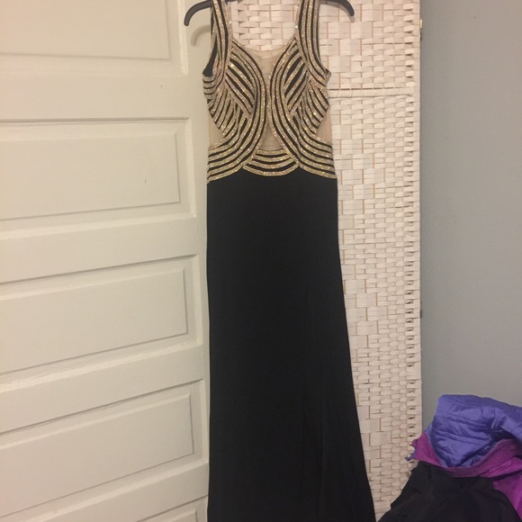 Black Jovani Gown - Picture 2 of 5