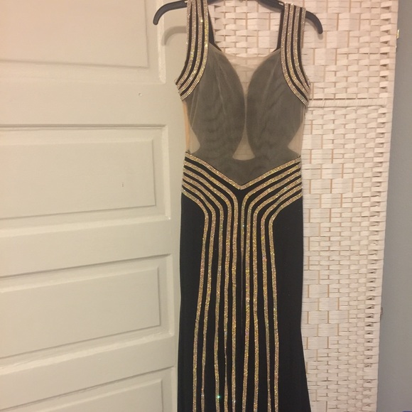 Black Jovani Gown - Picture 3 of 5