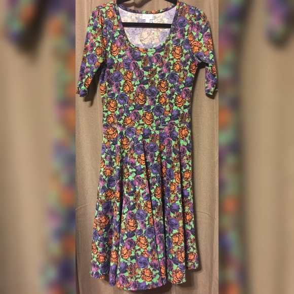 LuLaRoe Nicole Dress