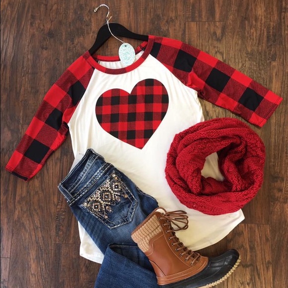 LAST ONE❗️❗️❗️Valentine's 3/4 sleeve top - Picture 2 of 2