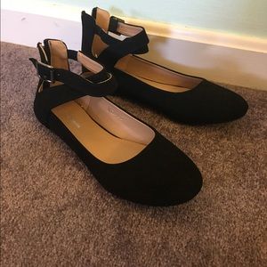 Top Moda strappy flat - Size 8