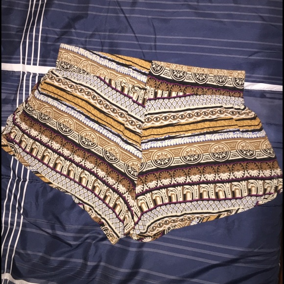 Shorts - Picture 2 of 2