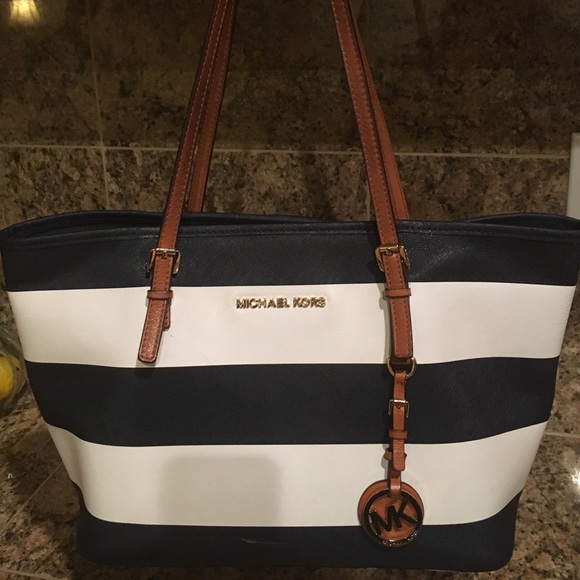 Michael Kors Jet Set tote small
