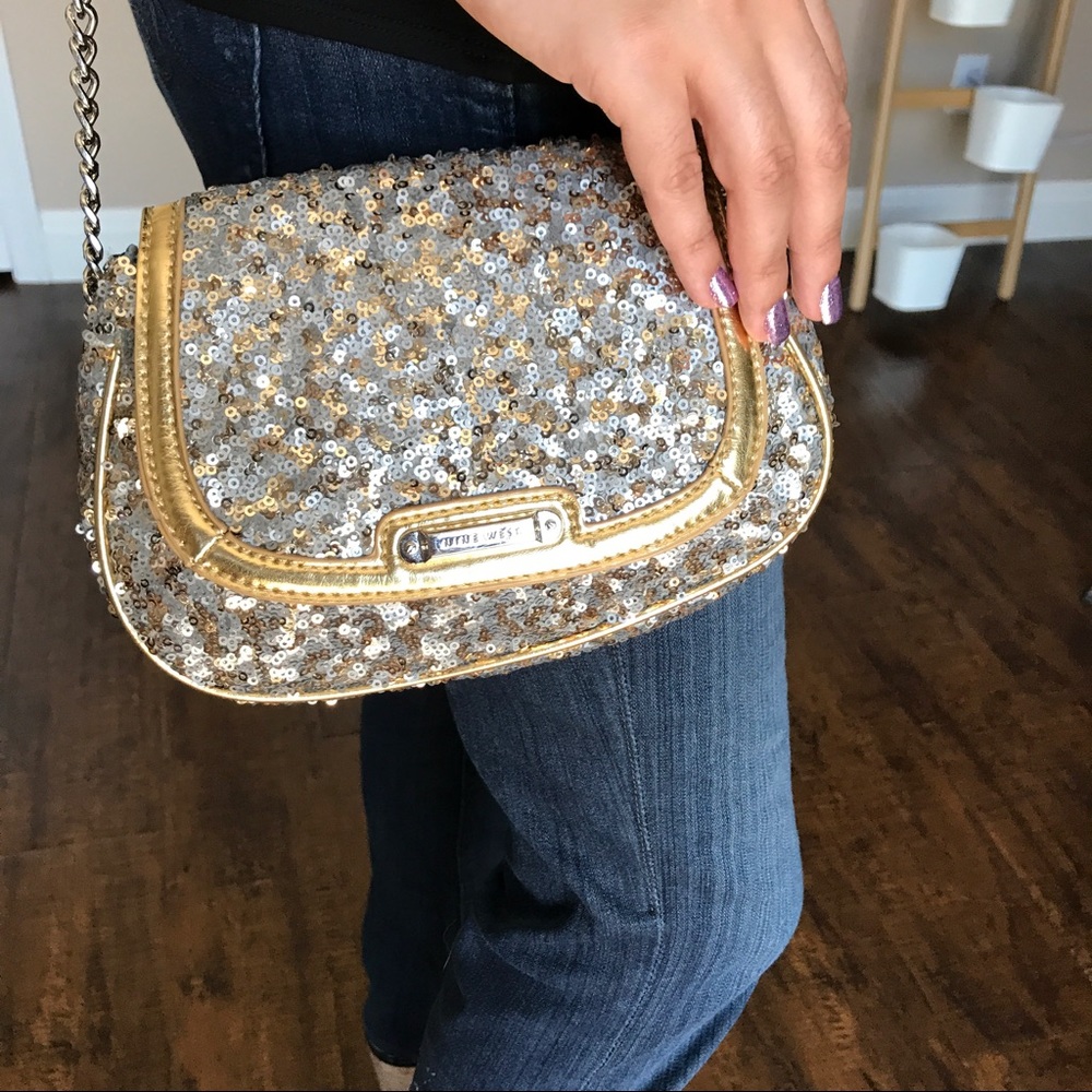 ⭐️Moving Sale!⭐️ Nine West Sequin Crossbody