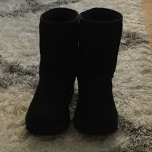 Women's UGG Classic Short Boots Size 7 Black