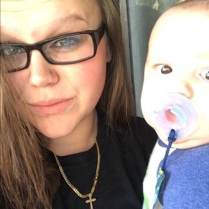 Meet your Posher, Alexis