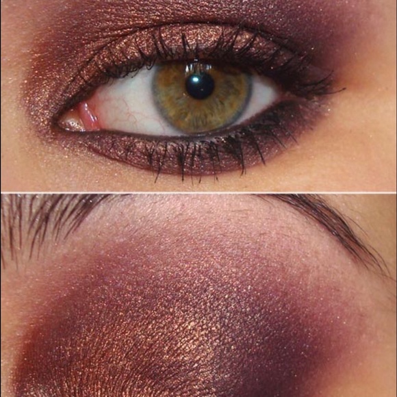 MAC Trax Velvet Eyeshadow 💕