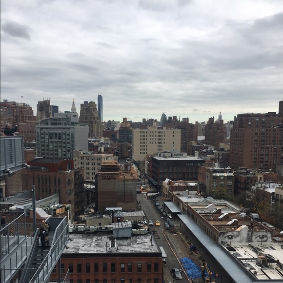 Meet your Posher, Olivia - Picture 1 of 1